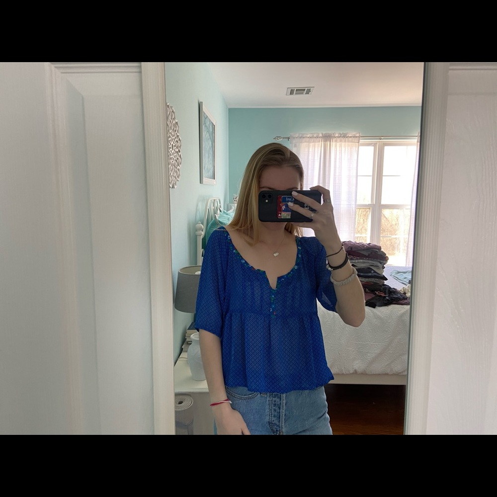 HOLLISTER TOP - Picture 2 of 2